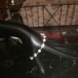 Elegant Silver Pearl Bracelet